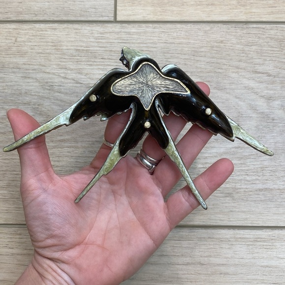 Enamel Swallow Lidded Trinket Box - Picture 9 of 11